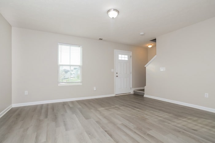 Building Photo - 5868 Anne Marie Dr