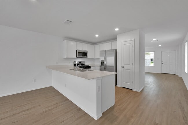 Building Photo - 21031 Longeni Dr