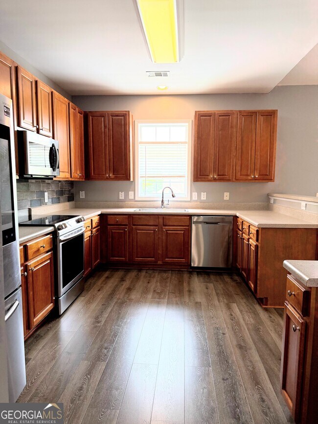 Building Photo - 2706 Mariner Way