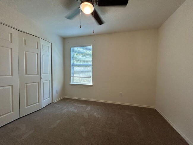 Building Photo - $1500 for an 18 month lease, PLUS $250 Adm...