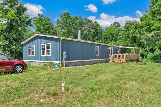 Building Photo - 3202 Mathews Ln