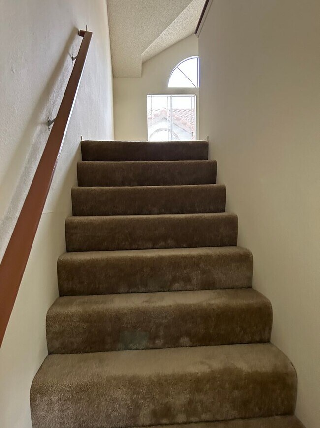 Building Photo - 4121Waln - L