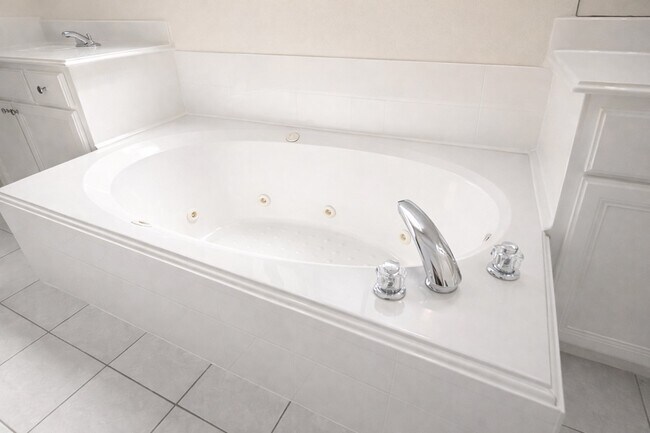 Building Photo - 13623 Eldridge Springs Way