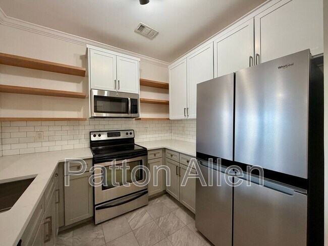 Building Photo - 9 Kenilworth Knl