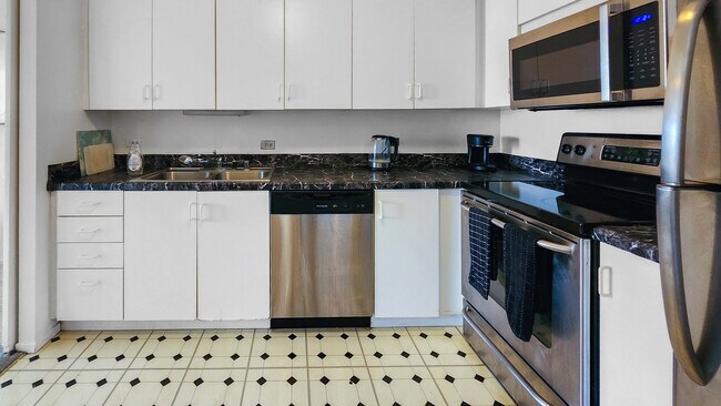 Building Photo - 405 N Wabash Ave