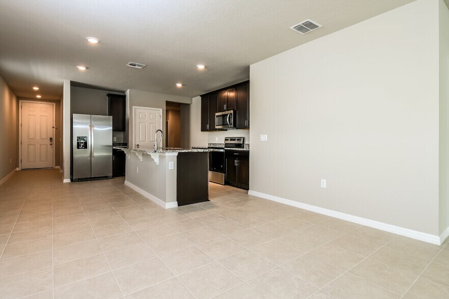 Building Photo - 857 Rivers Crossing St