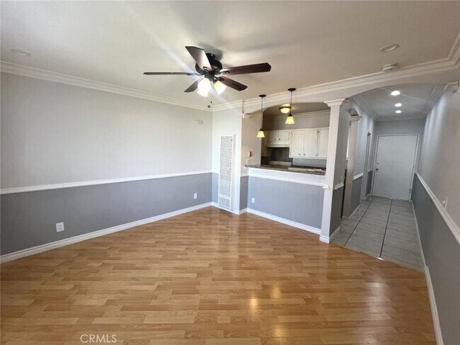 Building Photo - 11722 Saticoy St