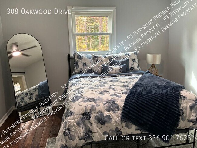 Building Photo - 308 Oakwood Dr