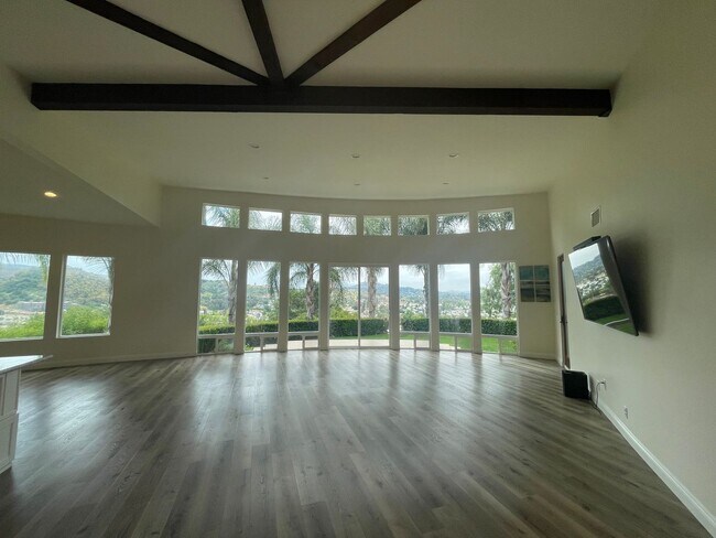 Building Photo - Stunning House on the Hill- Available Now