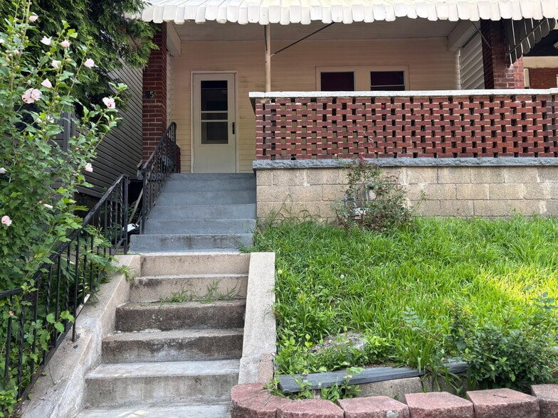 Building Photo - 250 Shaler St