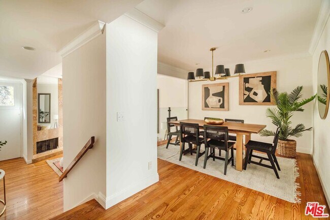 Building Photo - 17158 Palisades Cir