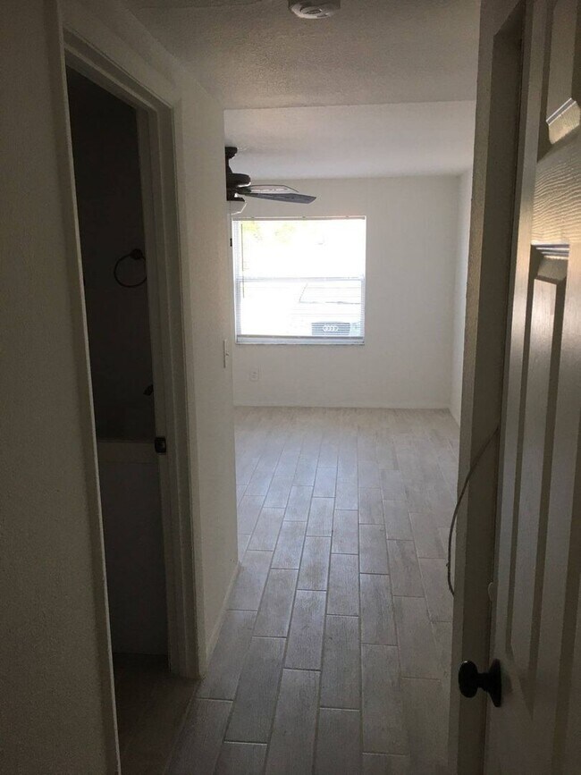 Building Photo - Remodeled 3 bedroom / 2 bath in Coquina Ke...