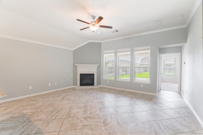 Building Photo - 4583 New Country Dr