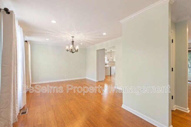 Building Photo - 6999 Tartan Dr