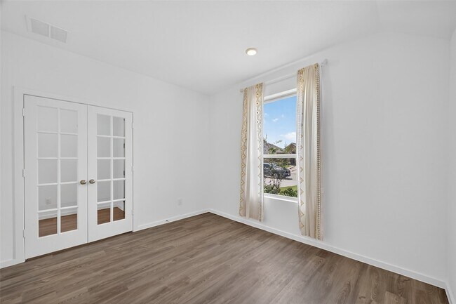 Building Photo - 3013 Myrtle Bch Ln
