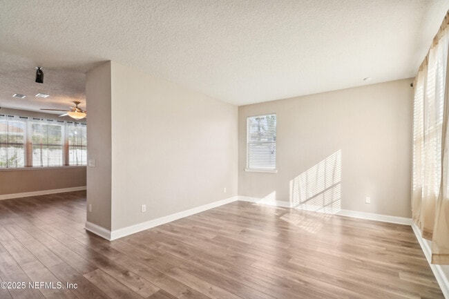 Building Photo - 669 Picasso Ave