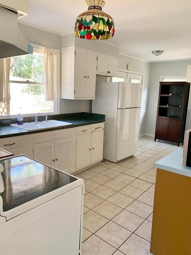 Building Photo - 2 bedroom in Valdosta GA 31602