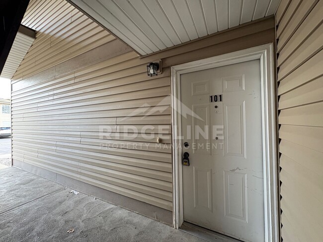 Building Photo - 118 Clubhouse Cir