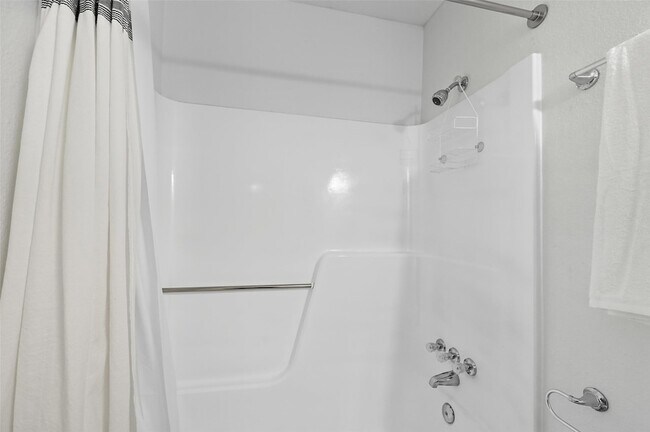 Building Photo - 1603 Brentwood Dr