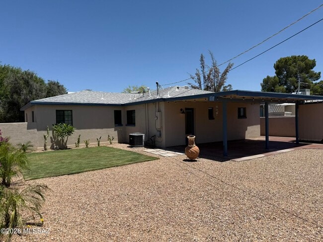 Building Photo - 426 S Stratford Dr