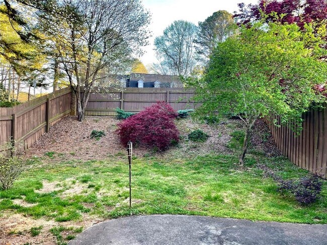 Building Photo - 4148 Fawn Ct NE