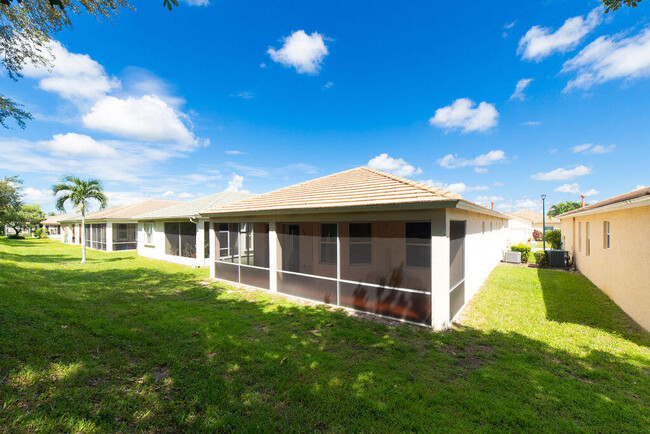 Building Photo - 838 SW Rocky Bayou Terrace