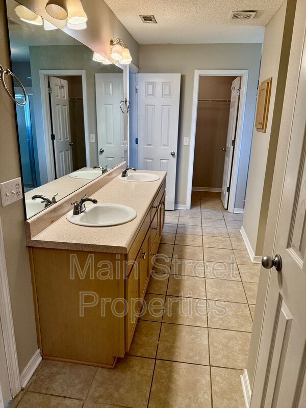 Building Photo - 11502 Aruba Dr