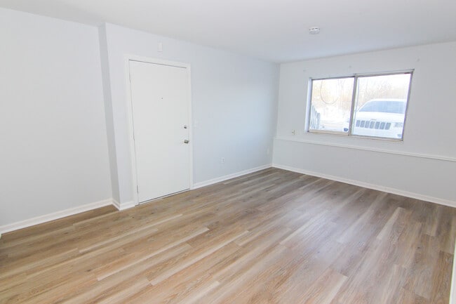 Building Photo - 4306 Norman Dr SE