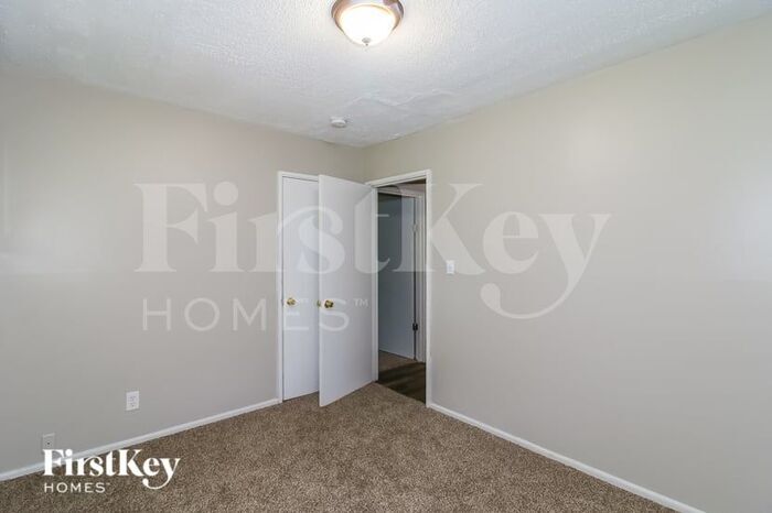 Building Photo - 1836 Evans Dr SW