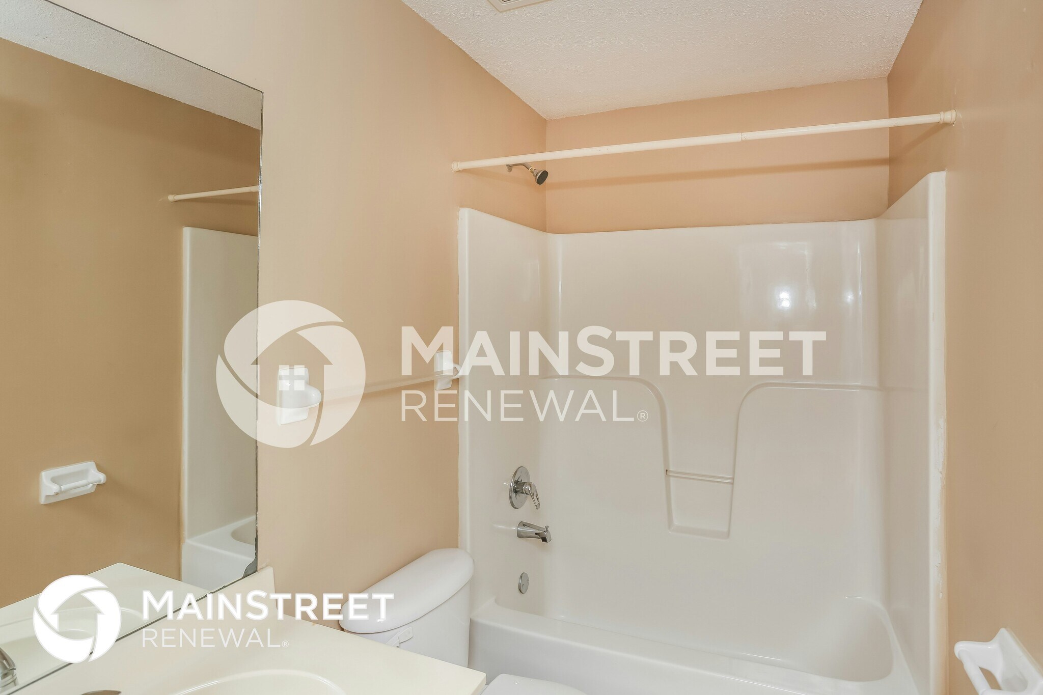 Building Photo - 924 Dalemore Ln