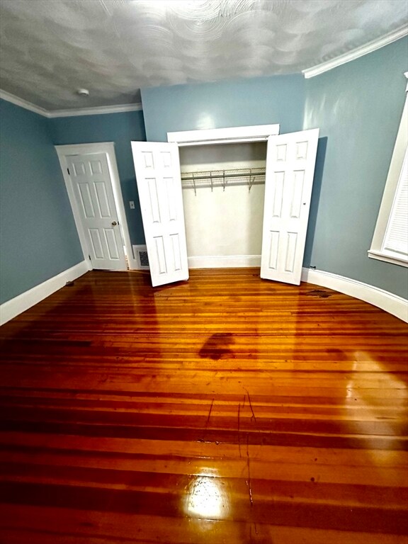 Building Photo - 20 Leslie St