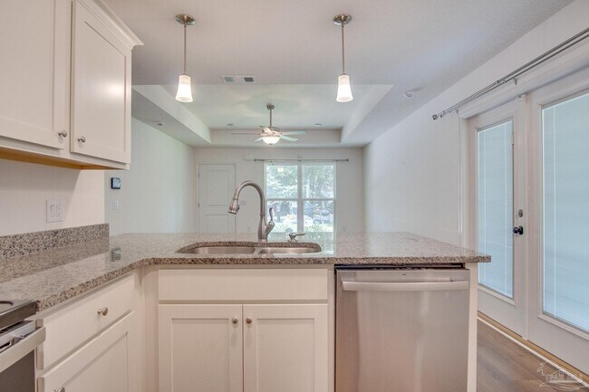 Building Photo - 161 Calvert Oaks Dr