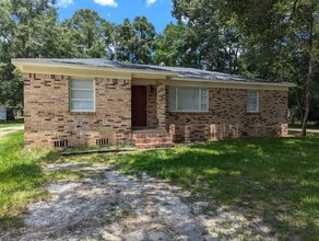 Building Photo - Shelton Beach