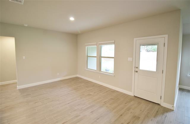 Building Photo - 1449 Bennett Dr