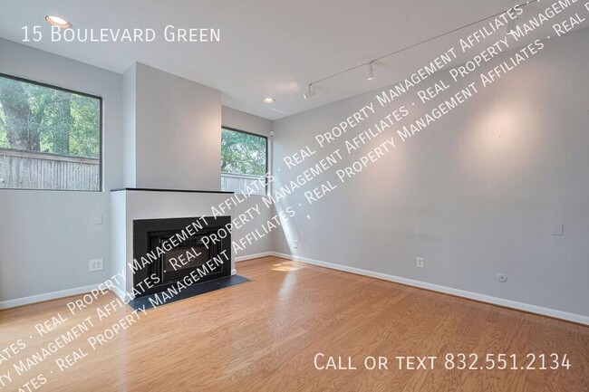 Building Photo - 15 Boulevard Green