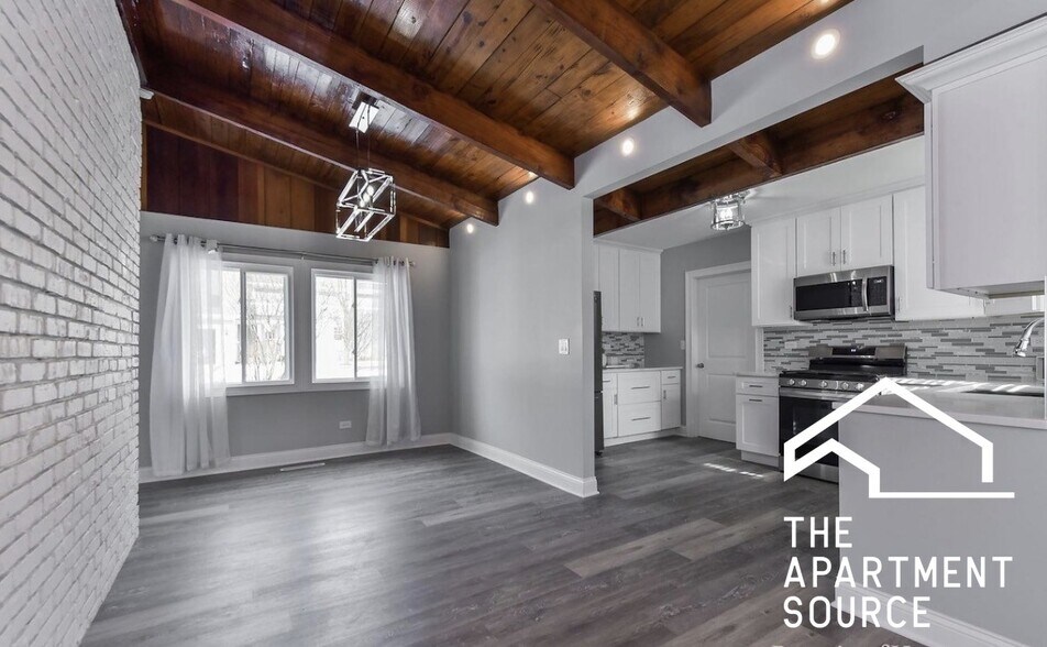 Building Photo - 702 Hammerschmidt Ave