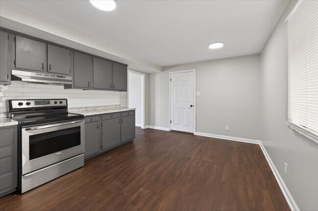 Building Photo - 1801 W Morris St