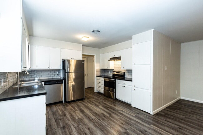 Building Photo - 3805 48th St