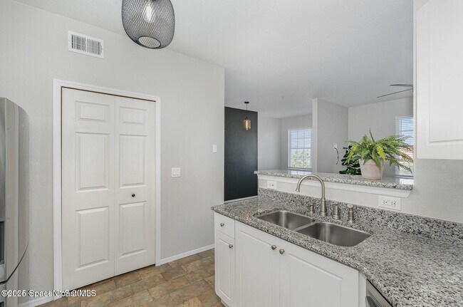 Building Photo - 1777 Sophias Dr