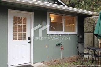 Building Photo - Cozy Studio Apartment with Patio