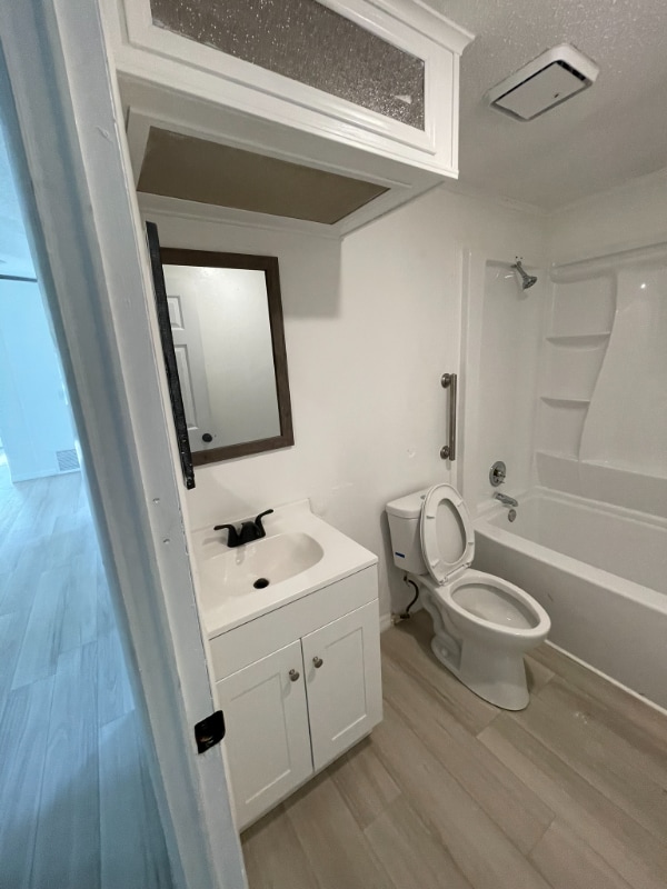 Building Photo - 15731 Trigonia St