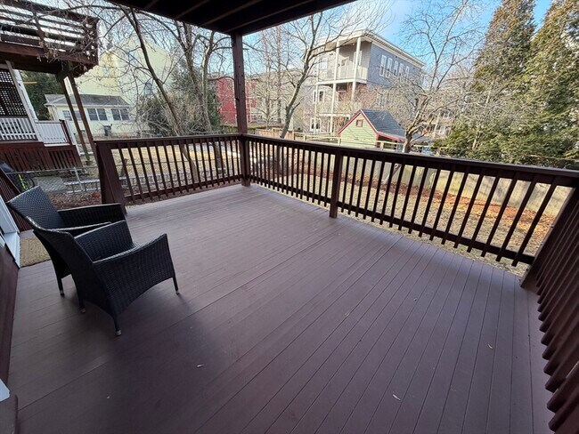 Building Photo - 99 Fayerweather St