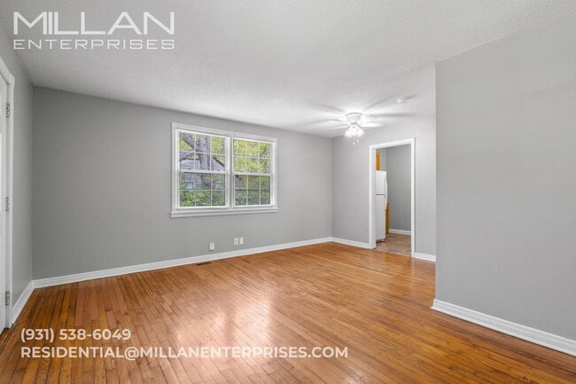 Building Photo - Charming 2BR Cottage Near Downtown Clarksville