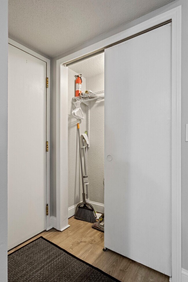 Building Photo - 5 Blackstone Dr