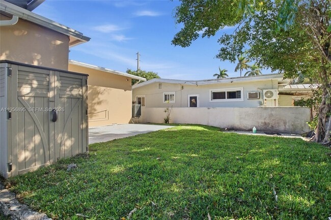 Building Photo - 3380 NW 14th St