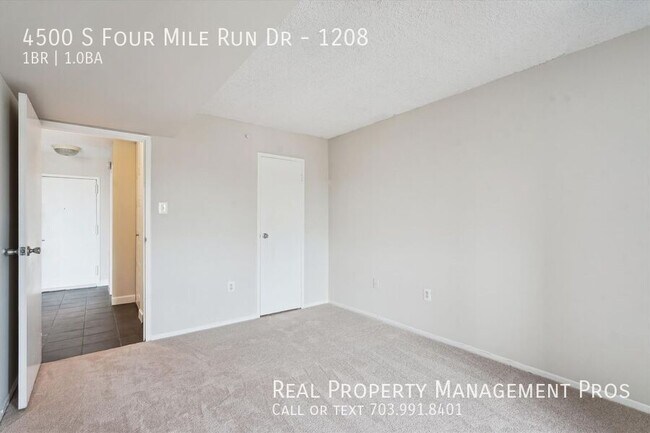 Building Photo - 4500 S Four Mile Run Dr