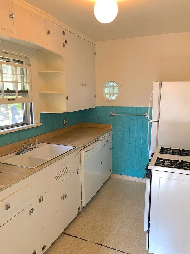 Building Photo - Home for Rent - University of Denver (DU) Area