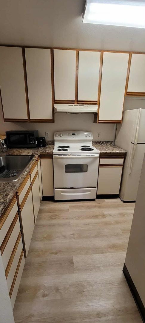 Building Photo - Nice 2 bedroom 1 bath in the beautiful Nap...