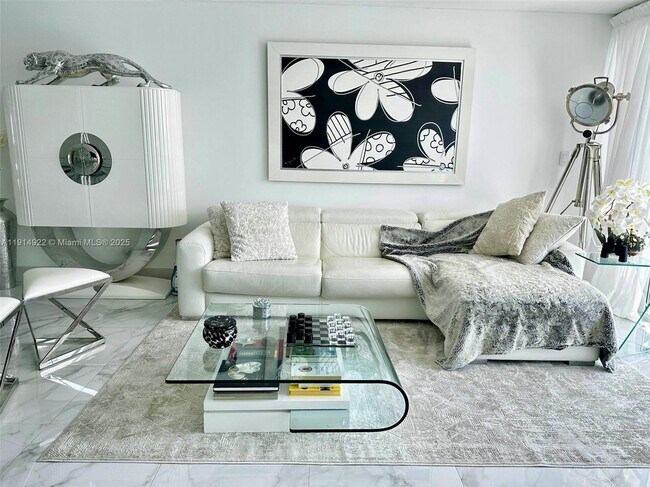 Building Photo - 6770 Indian Creek Dr