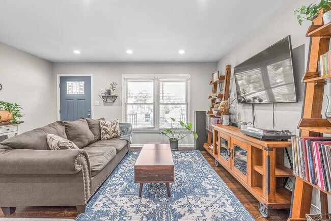 Building Photo - 3932 Slagle Dr